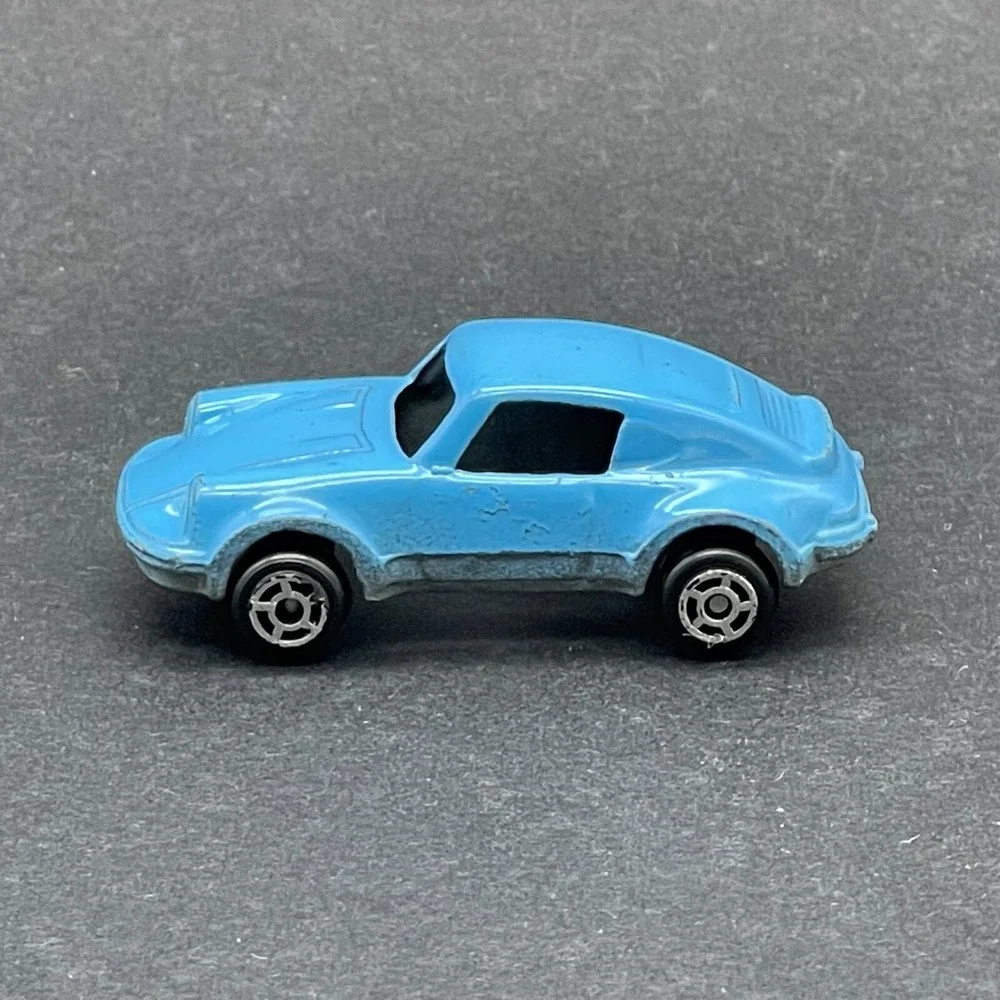 Tootsie Toy 2 Chicago USA‎ Porsche Car Vehicle Blue Diecast 1/87 Scale Loose